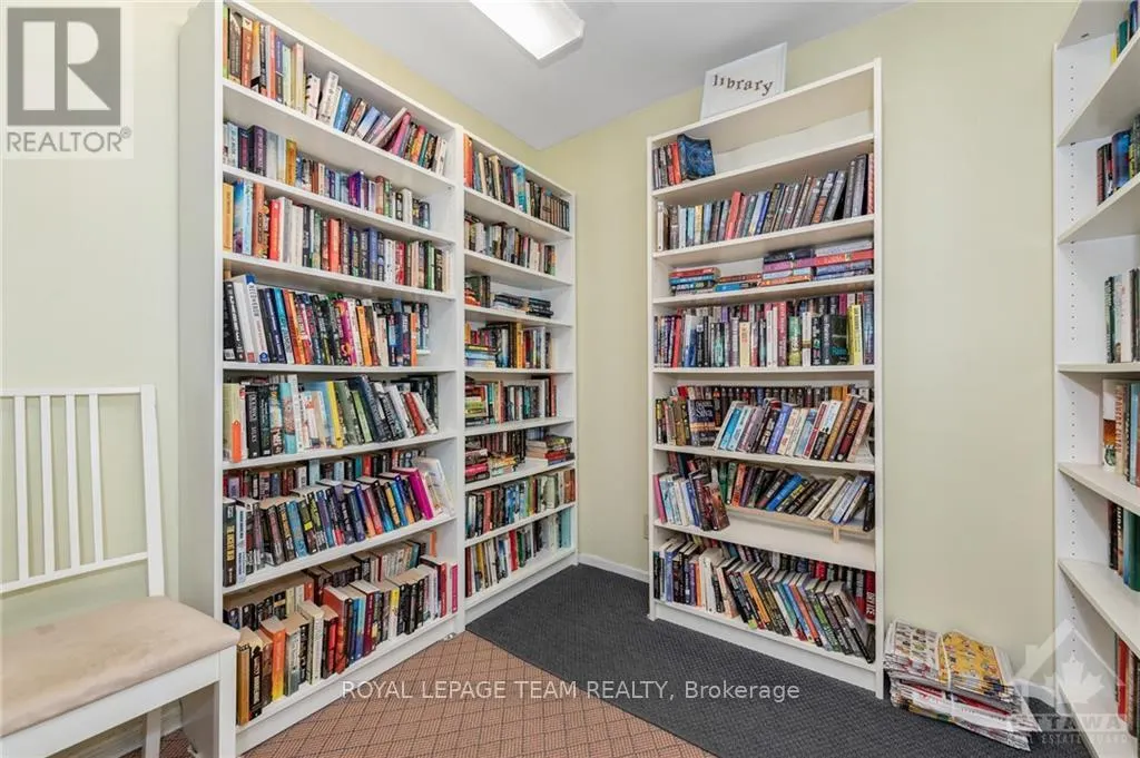 1003 - 1100 AMBLESIDE DRIVE