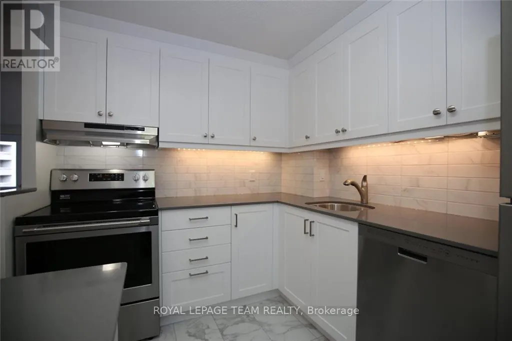 1003 - 1100 AMBLESIDE DRIVE