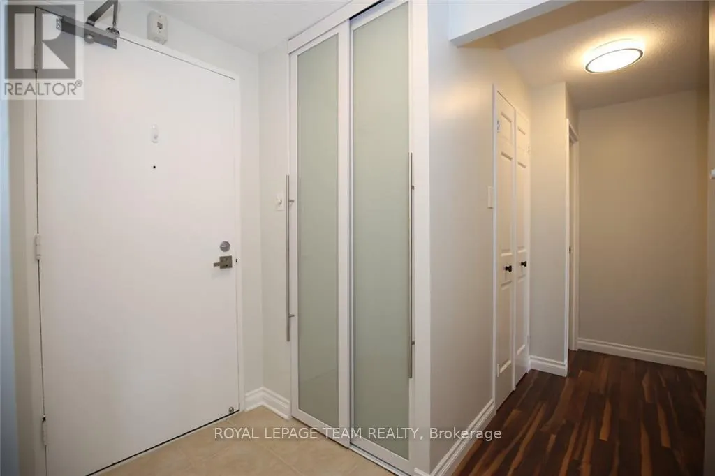 1003 - 1100 AMBLESIDE DRIVE