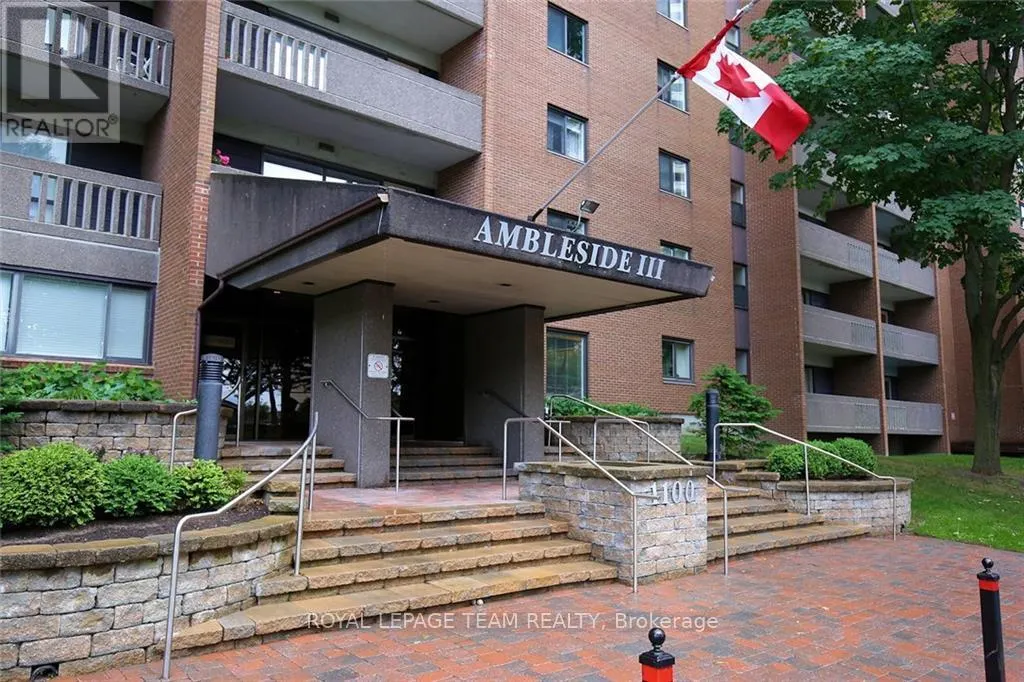 1003 - 1100 AMBLESIDE DRIVE