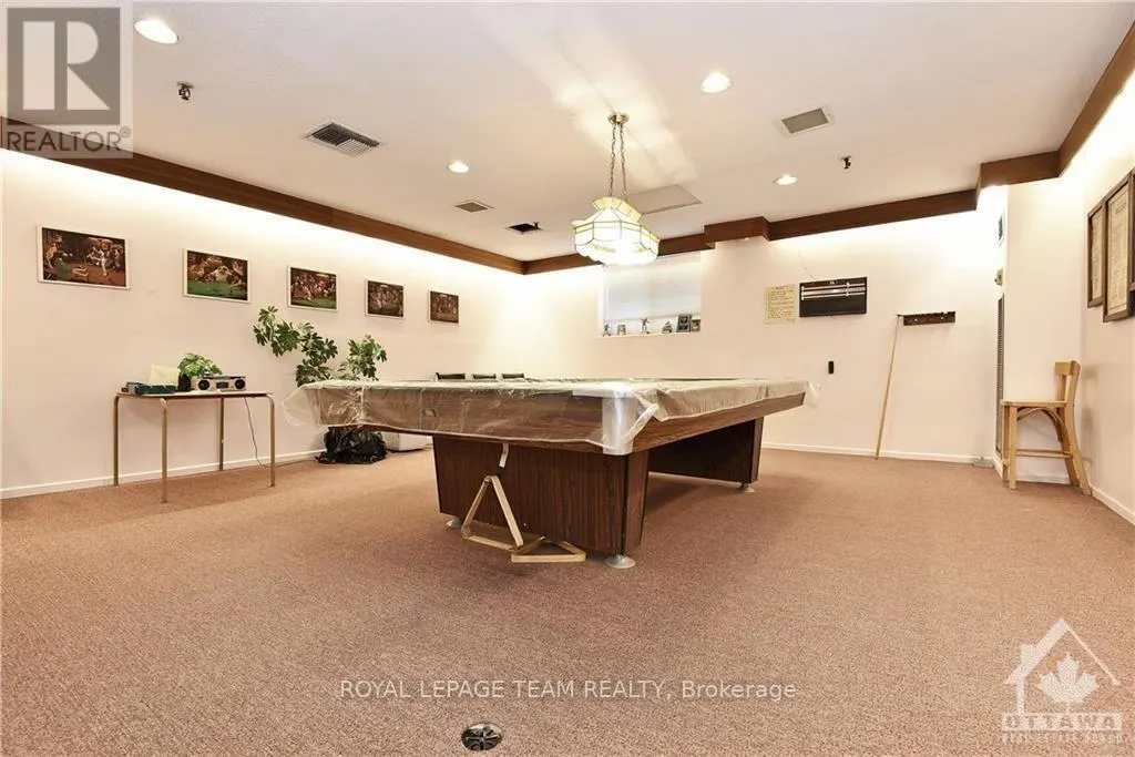 1003 - 1100 AMBLESIDE DRIVE