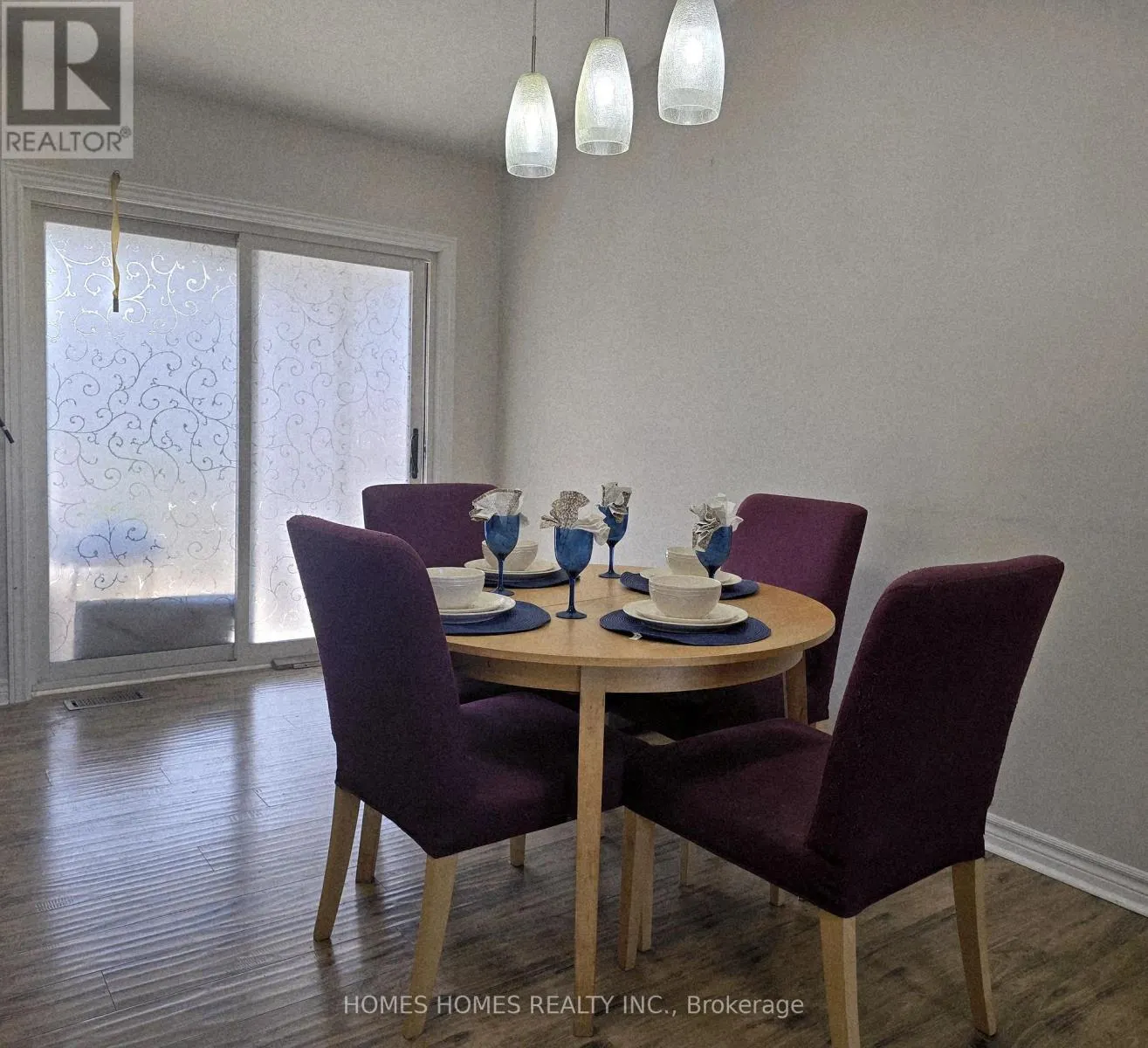 192 RUBY'S CRESCENT