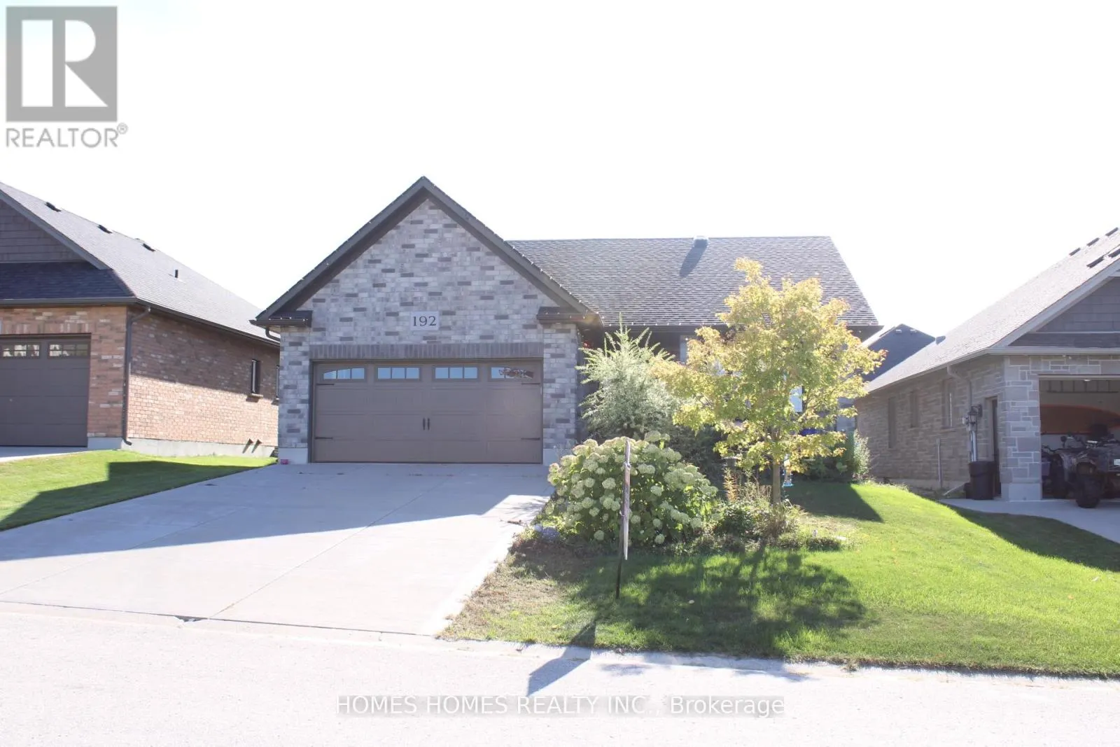 192 RUBY'S CRESCENT