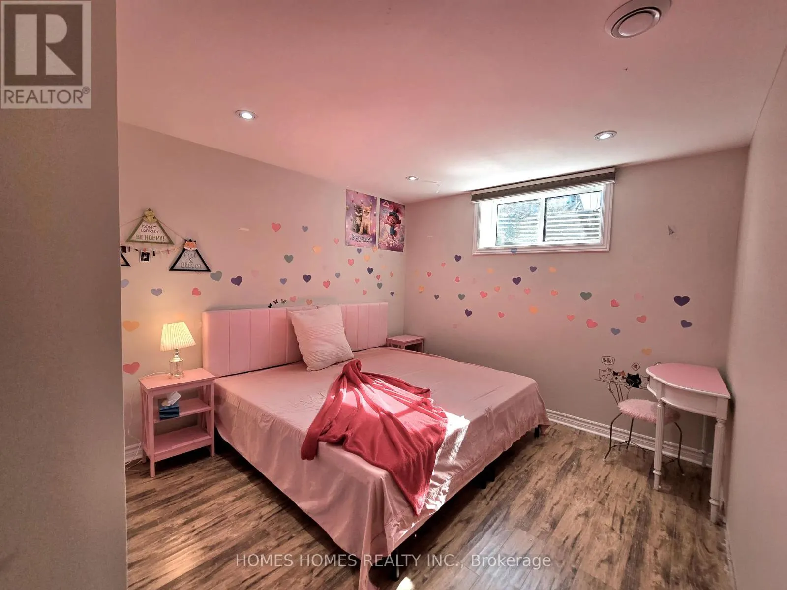192 RUBY'S CRESCENT