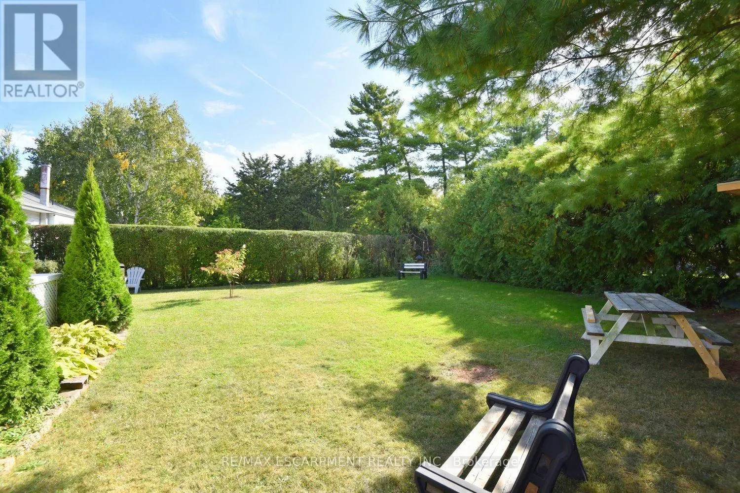 26 HEYWOOD AVENUE