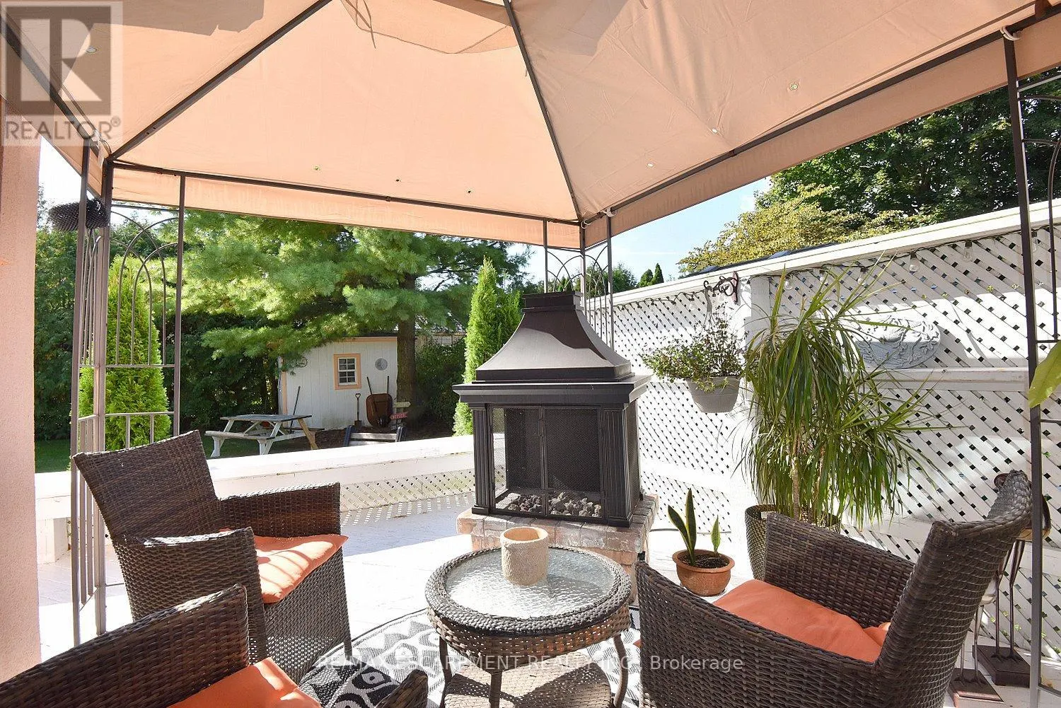 26 HEYWOOD AVENUE