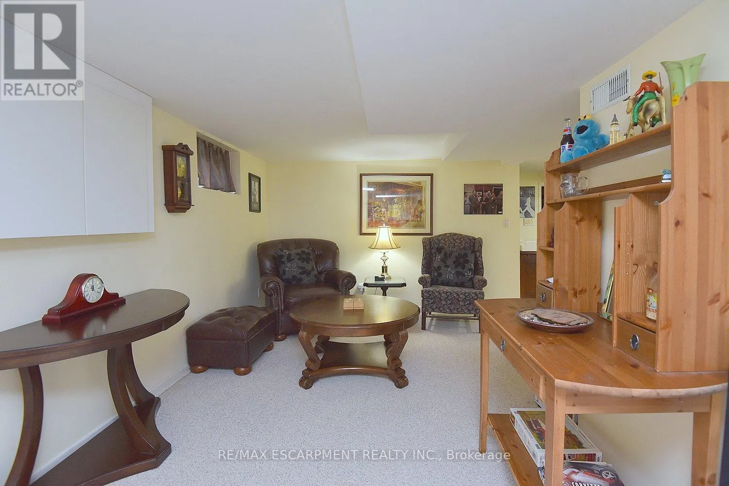 26 HEYWOOD AVENUE