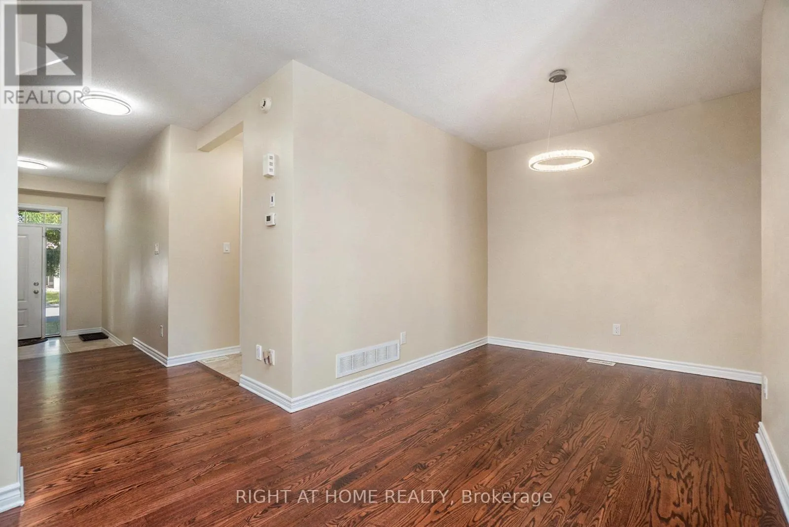 928 BUNCHBERRY WAY