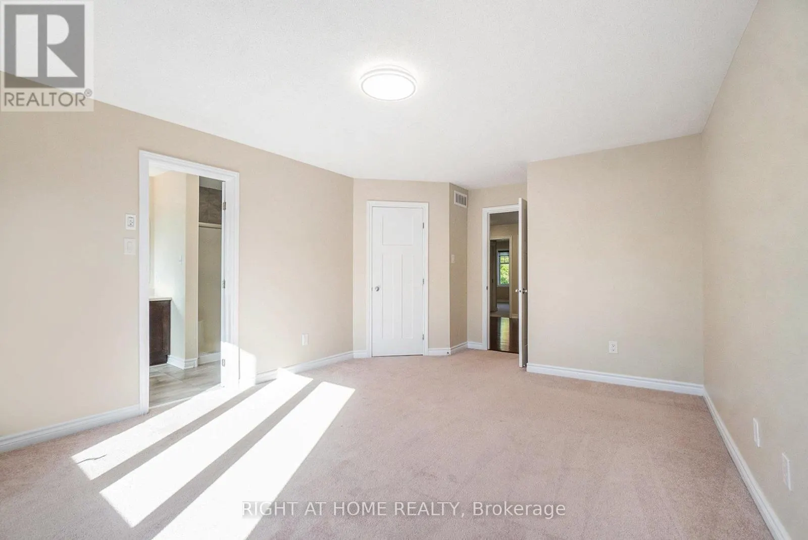 928 BUNCHBERRY WAY