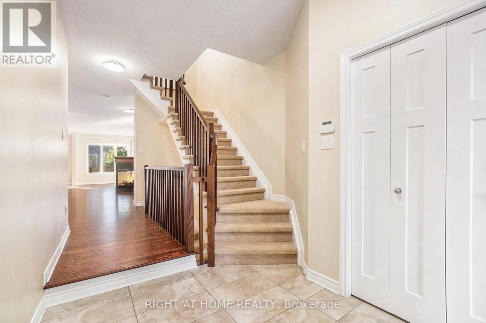 928 BUNCHBERRY WAY