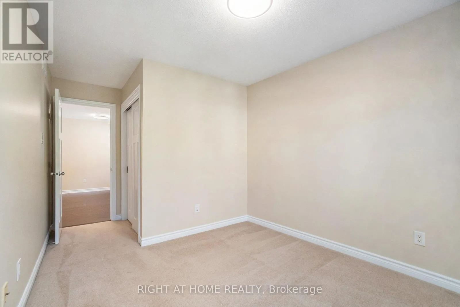 928 BUNCHBERRY WAY