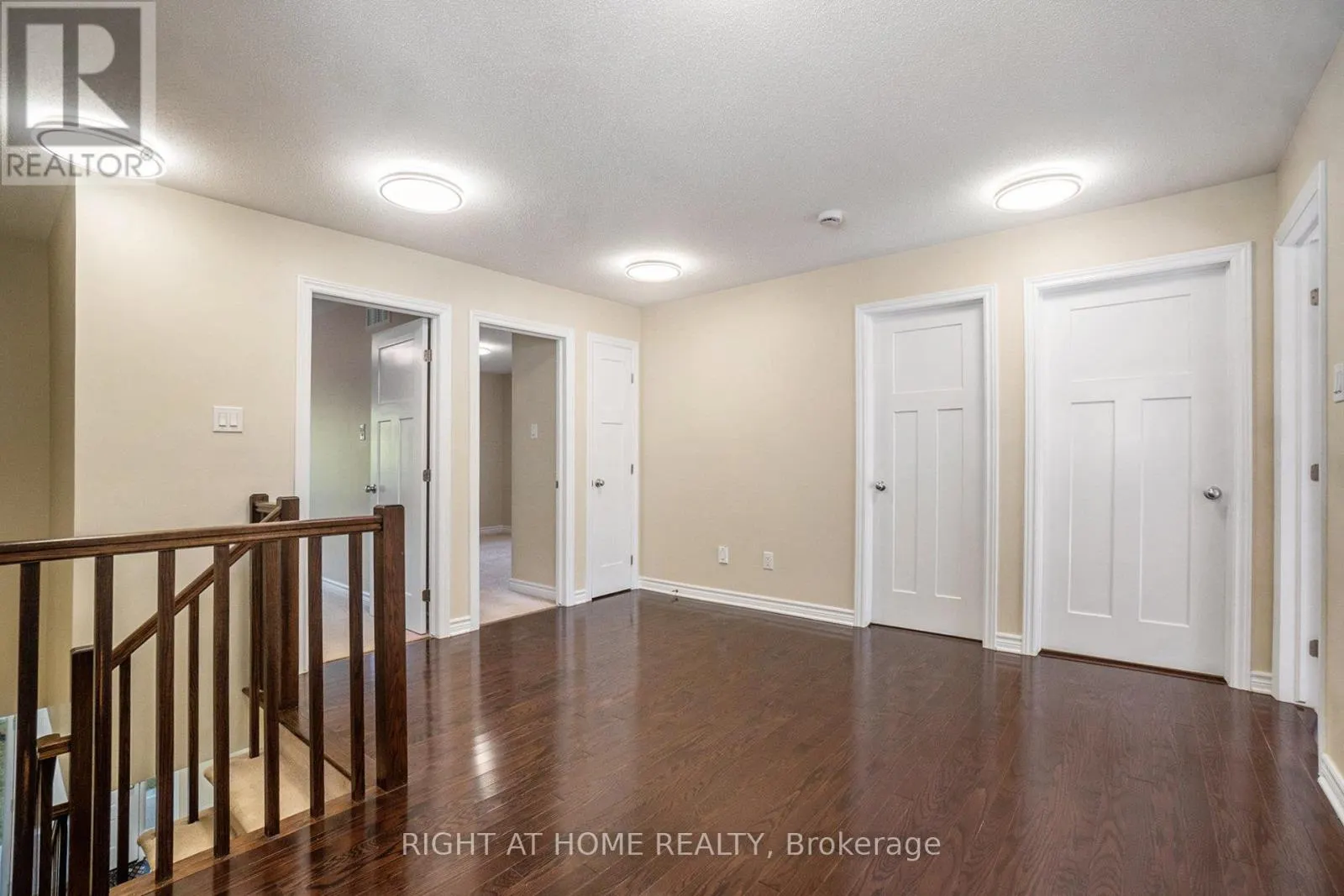 928 BUNCHBERRY WAY