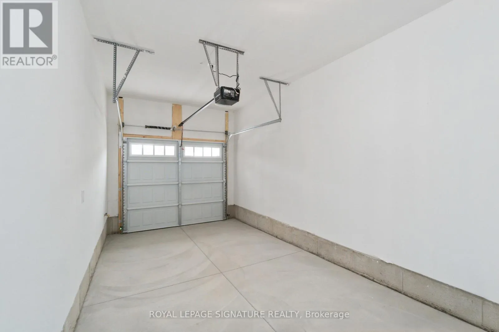 126 BUR OAK DRIVE