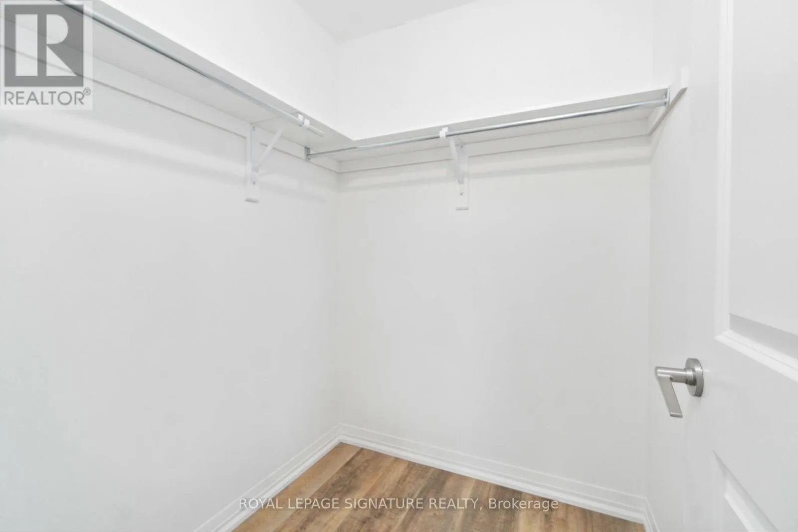 126 BUR OAK DRIVE