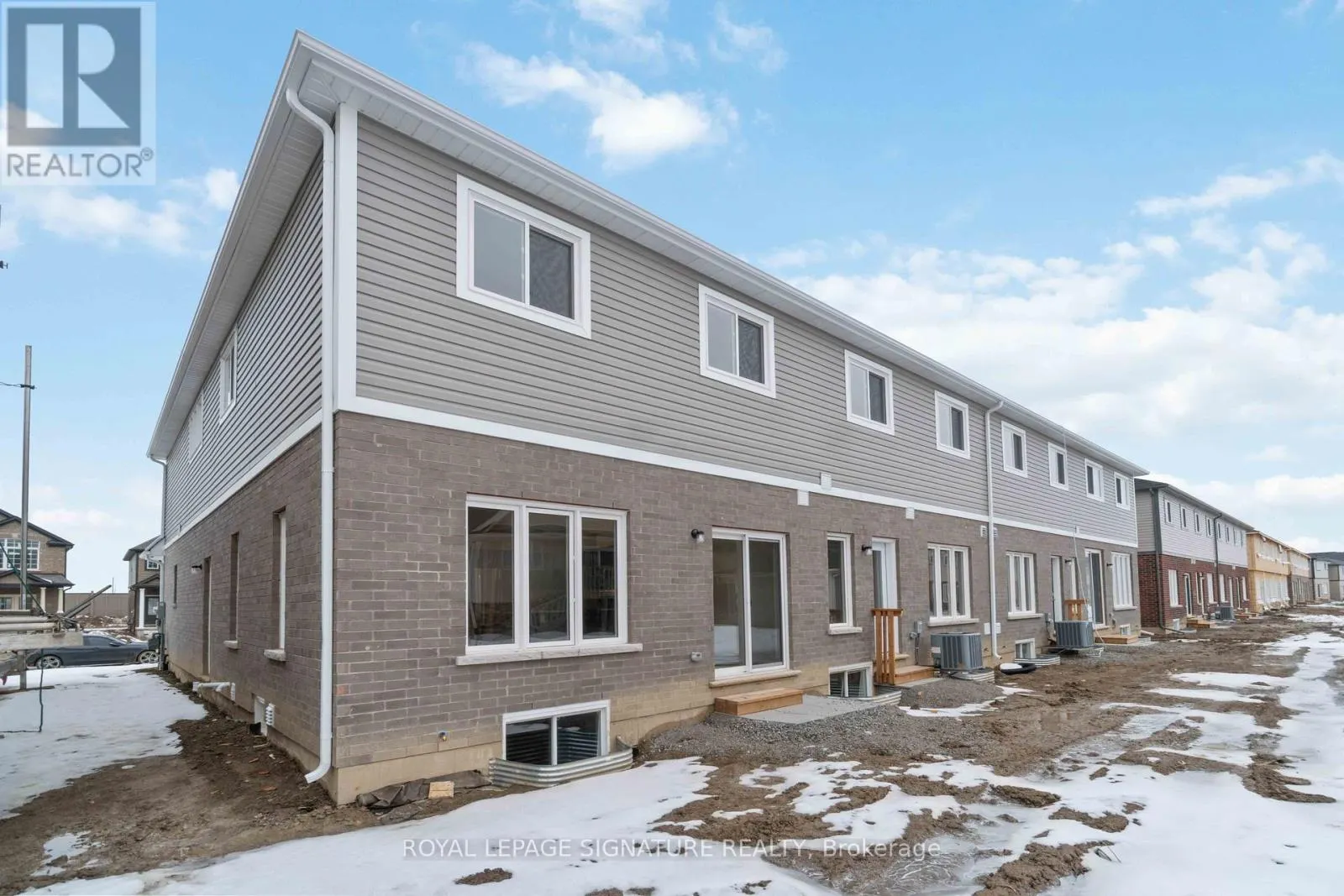 126 BUR OAK DRIVE