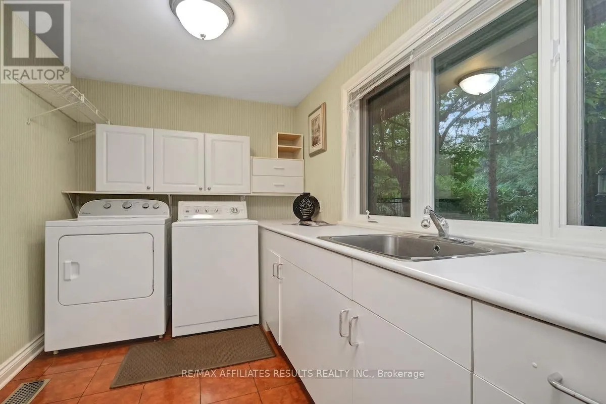 30 PENTLAND CRESCENT