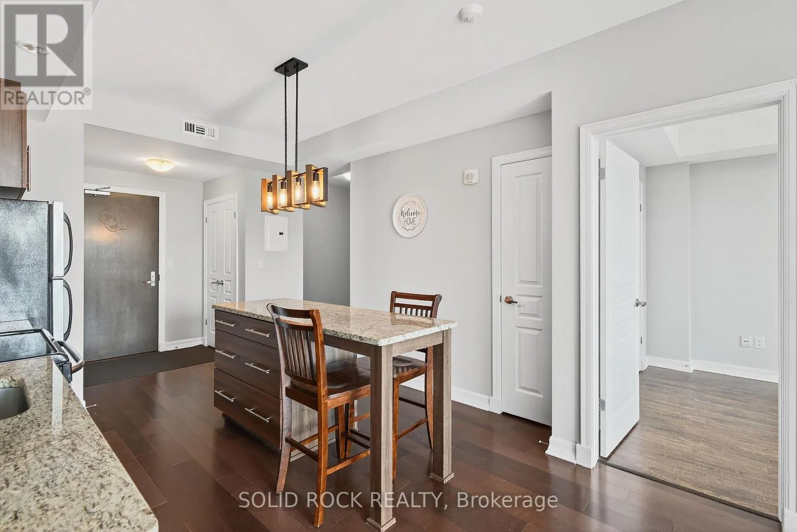 703 - 238 BESSERER STREET