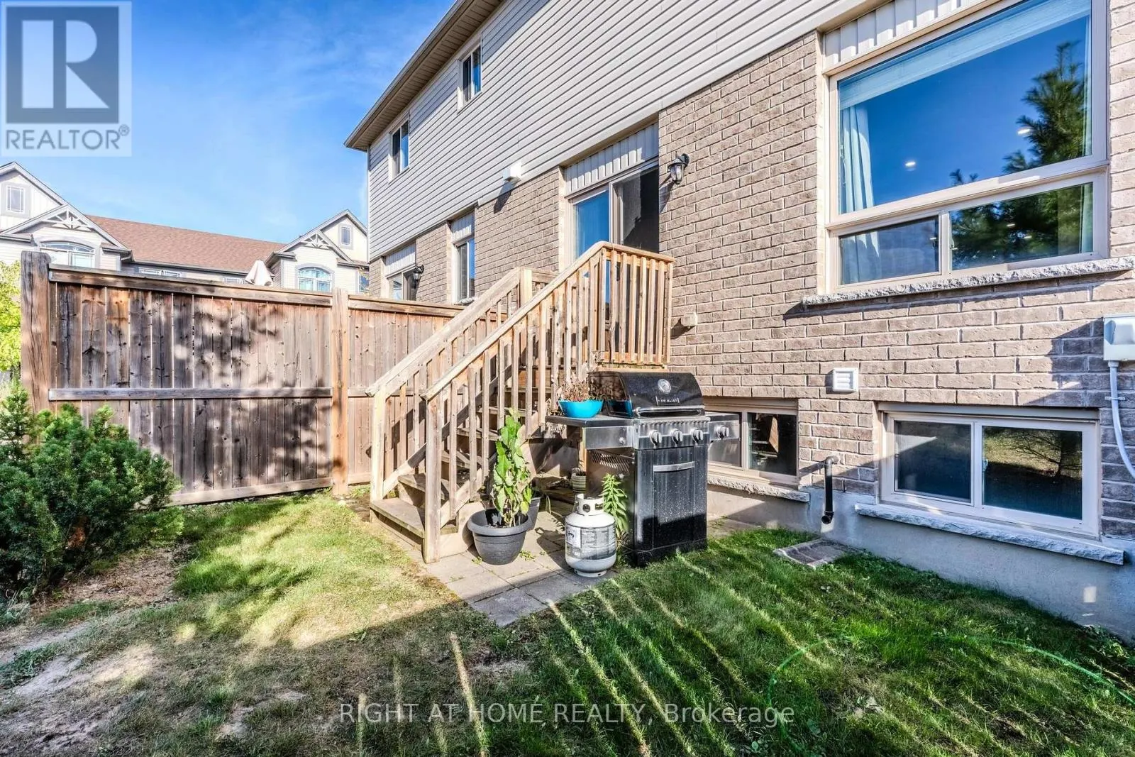 26 - 14 AMOS DRIVE