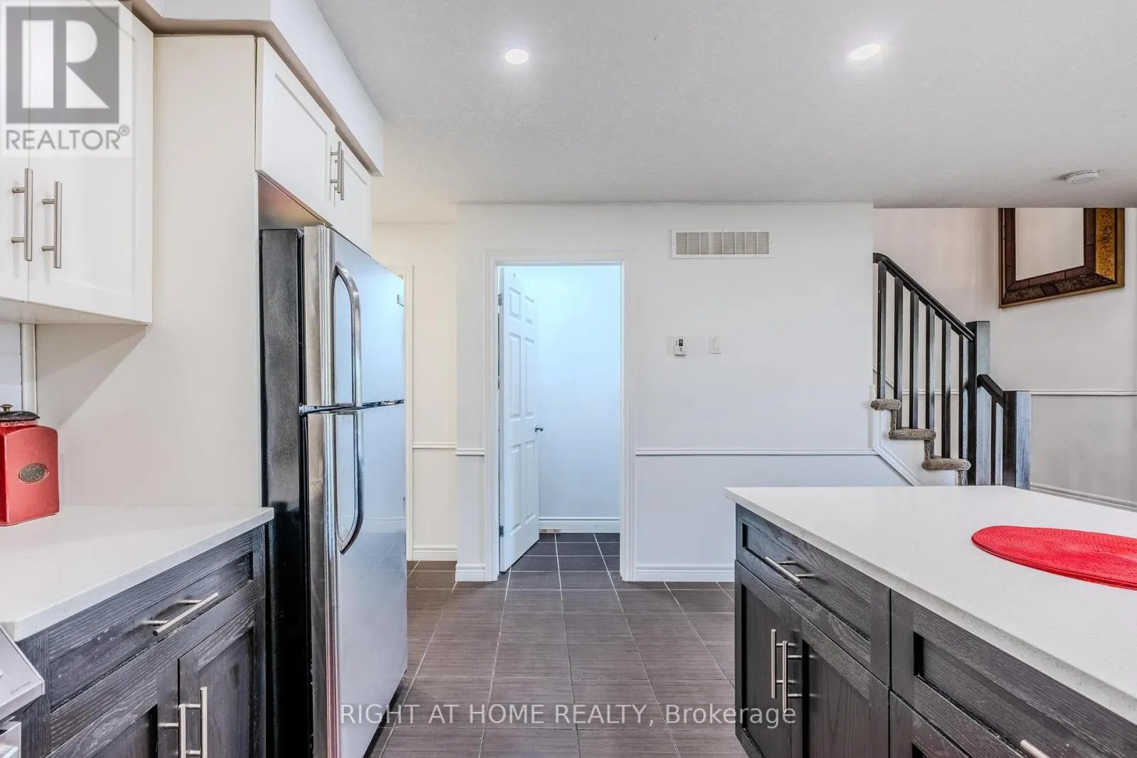 26 - 14 AMOS DRIVE
