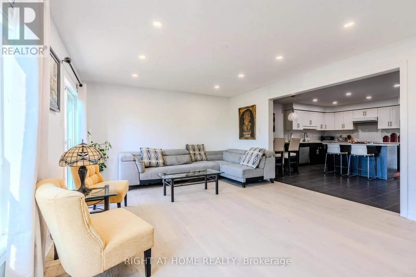 26 - 14 AMOS DRIVE