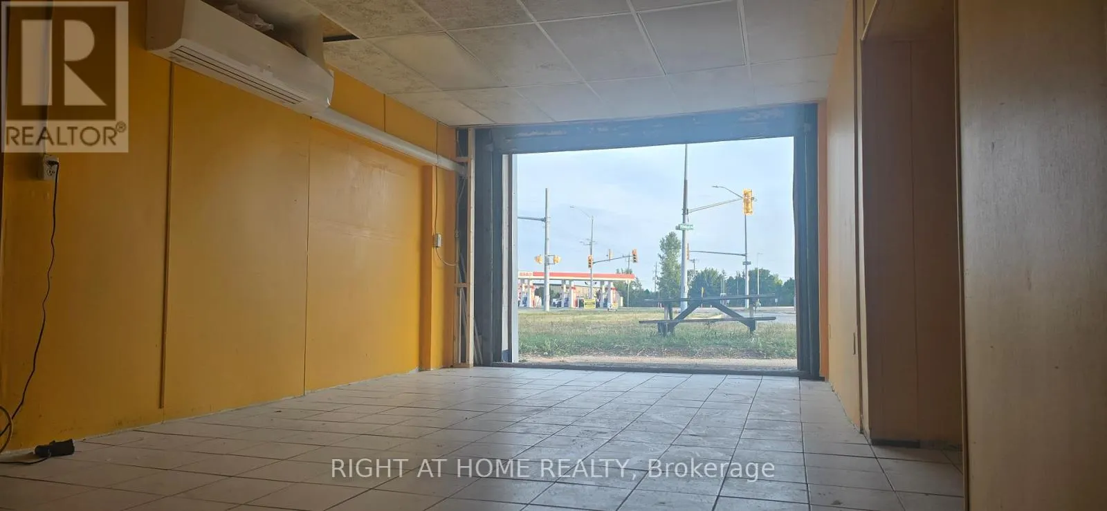 1501 PLANK ROAD