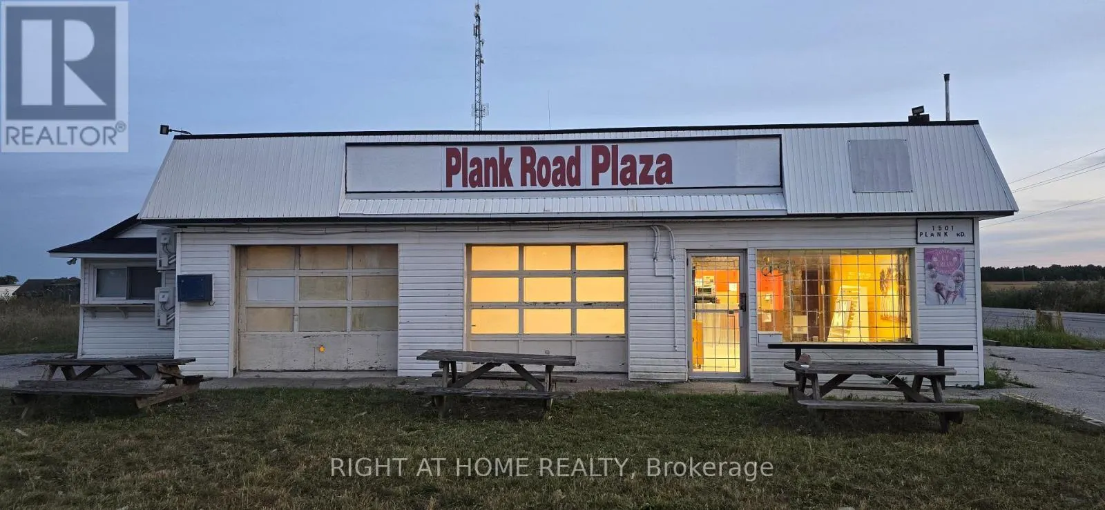 1501 PLANK ROAD