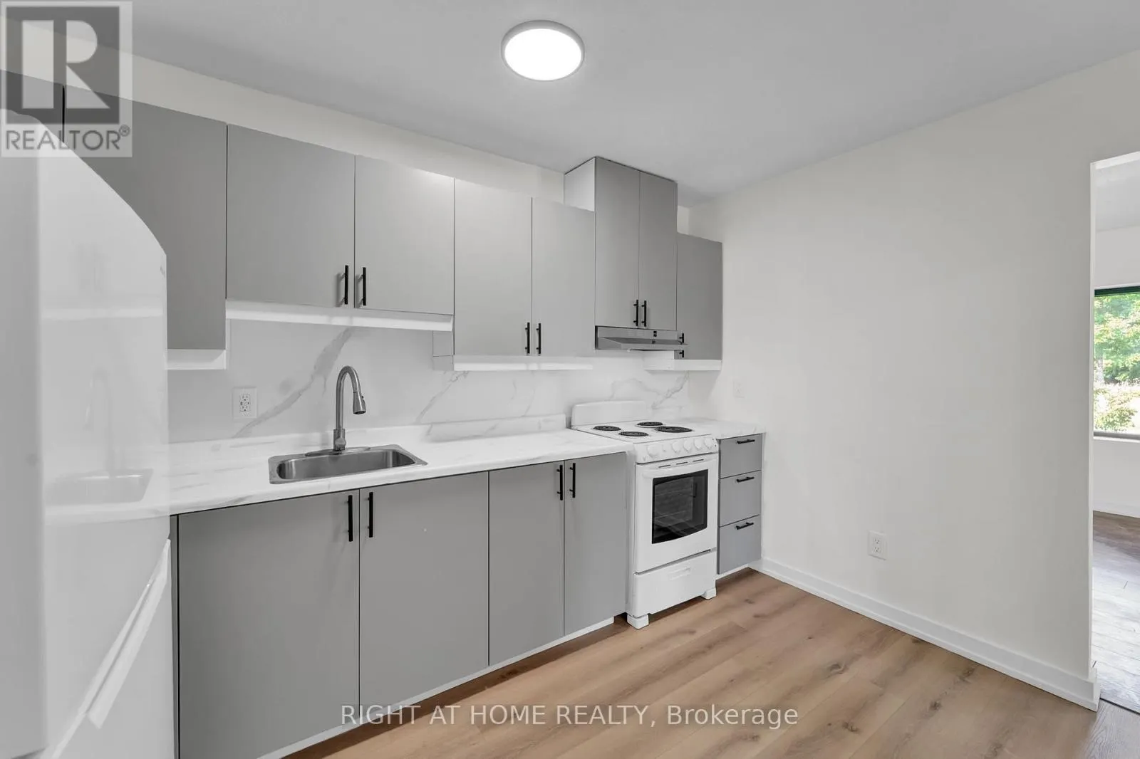 3 - 6 JOHN STREET S