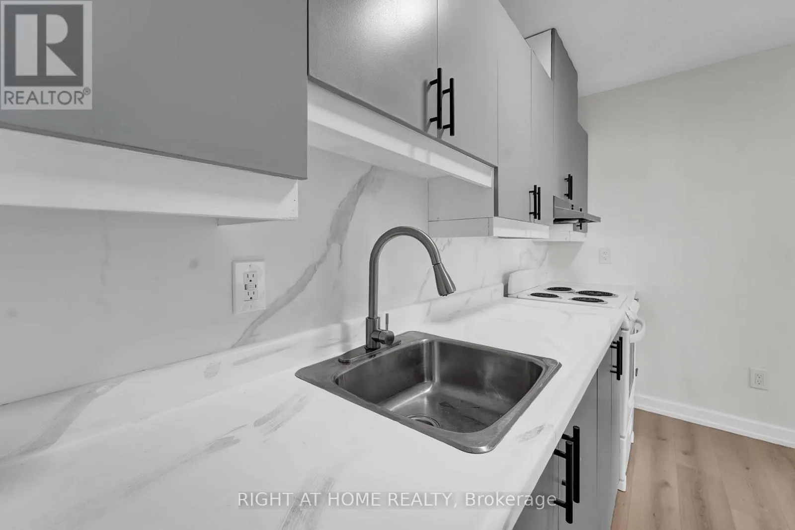 3 - 6 JOHN STREET S