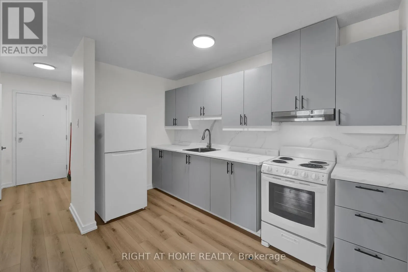3 - 6 JOHN STREET S