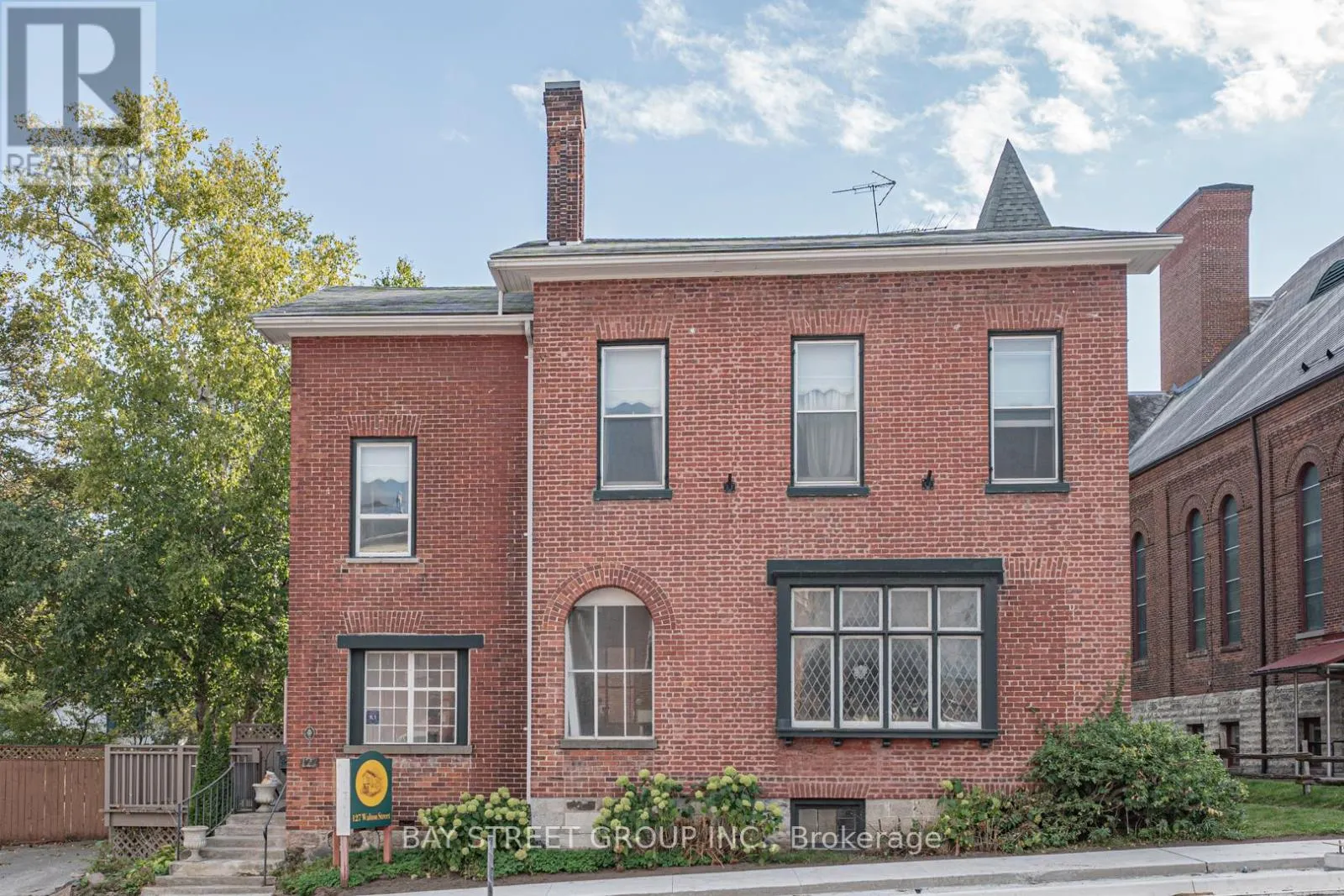 127 WALTON STREET