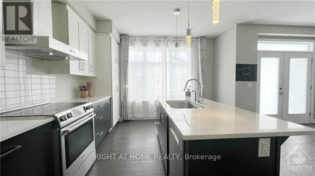 505 BRECCIA HEIGHTS