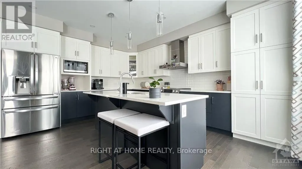505 BRECCIA HEIGHTS