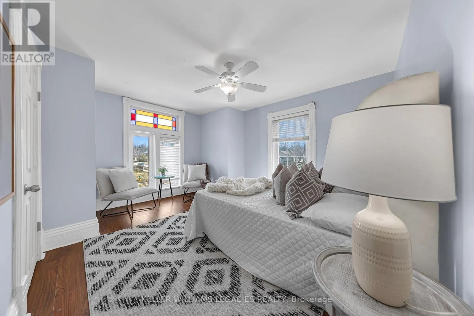 MAIN - 52 VICTORIA AVENUE N