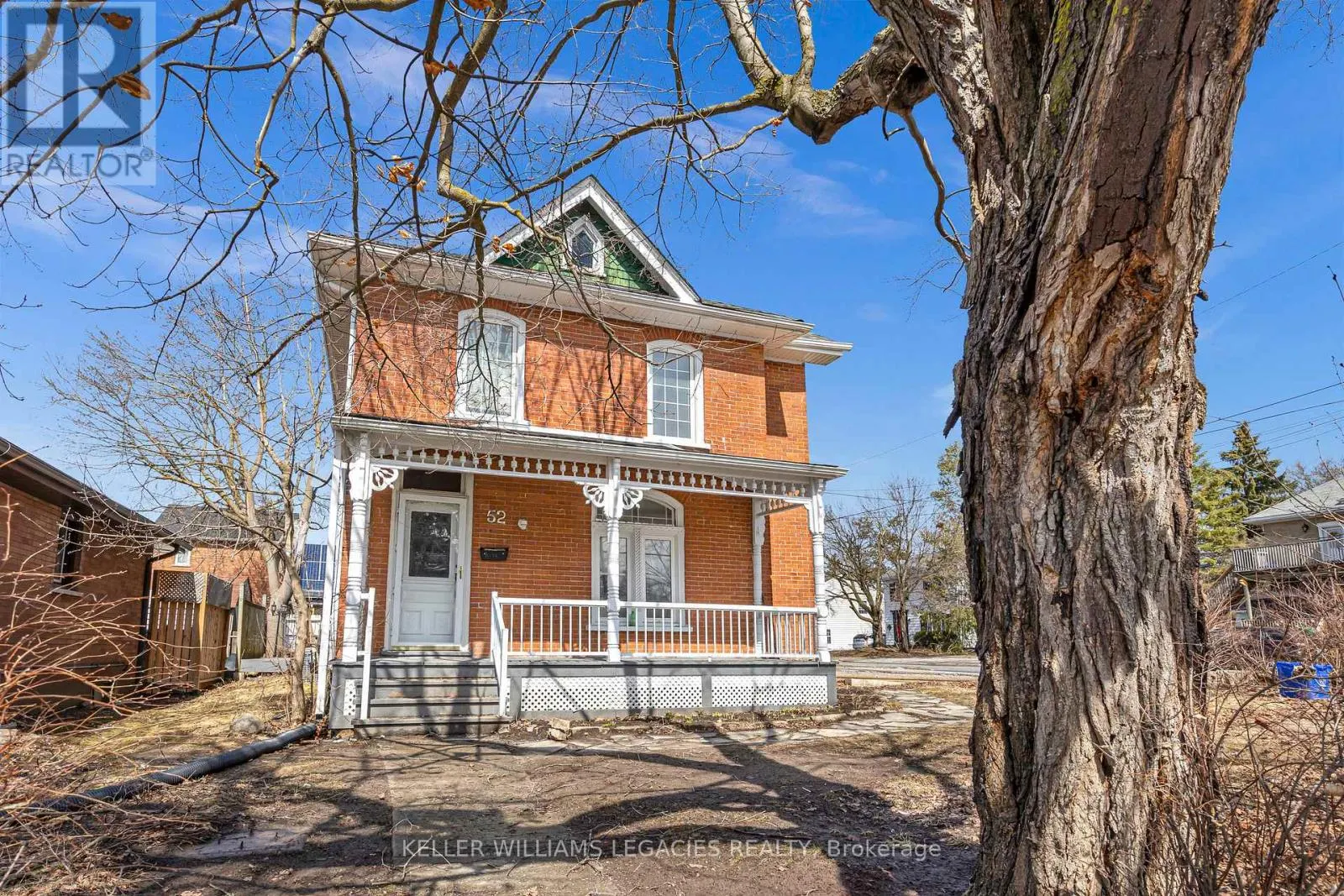 MAIN - 52 VICTORIA AVENUE N
