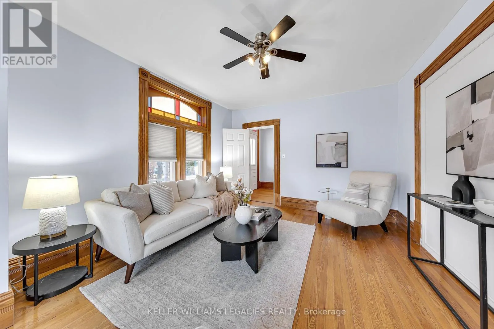 MAIN - 52 VICTORIA AVENUE N