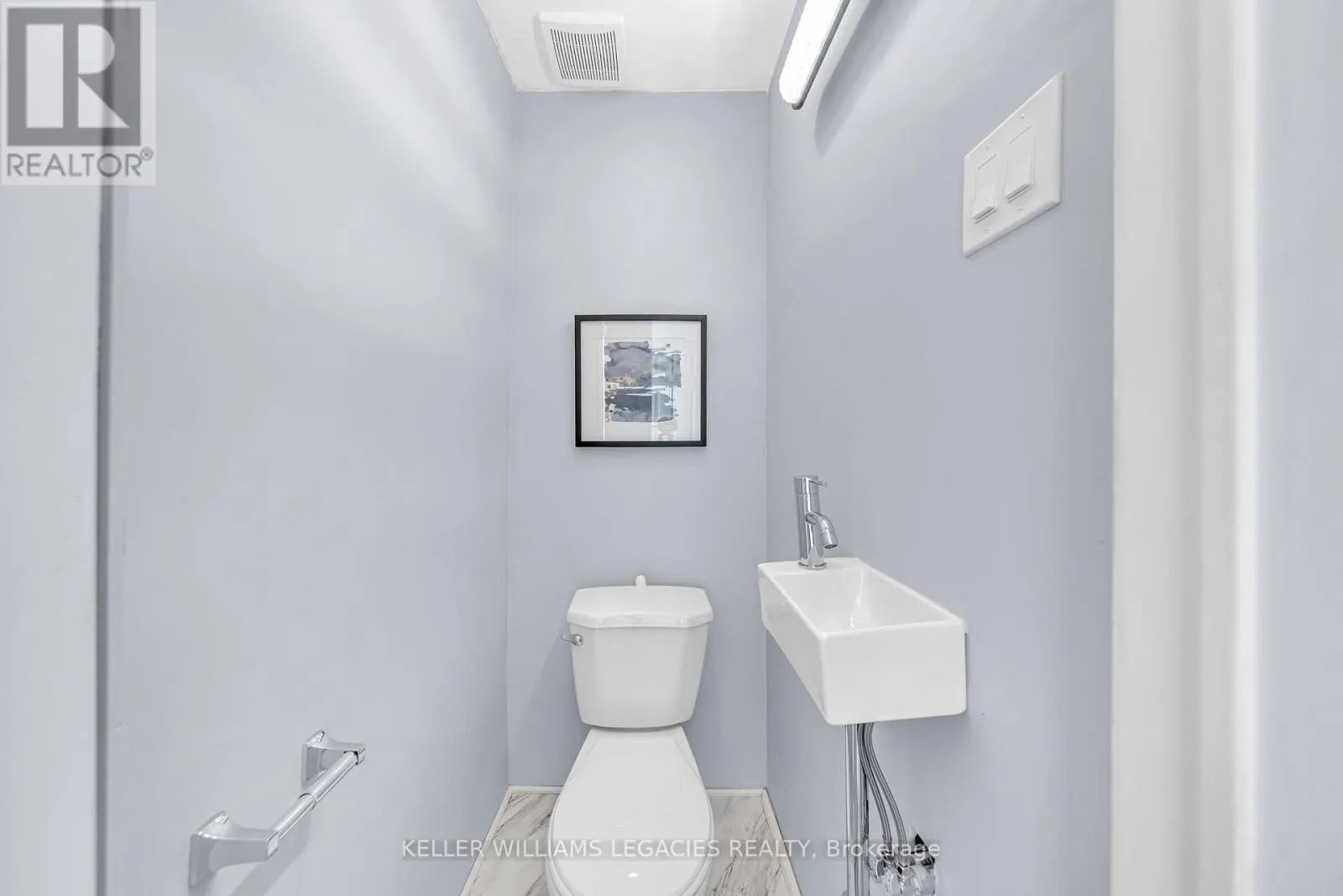MAIN - 52 VICTORIA AVENUE N