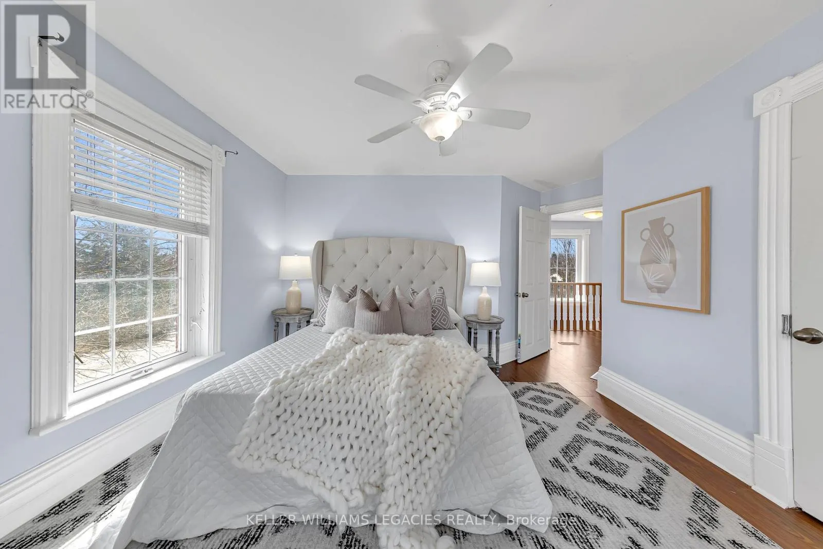 MAIN - 52 VICTORIA AVENUE N