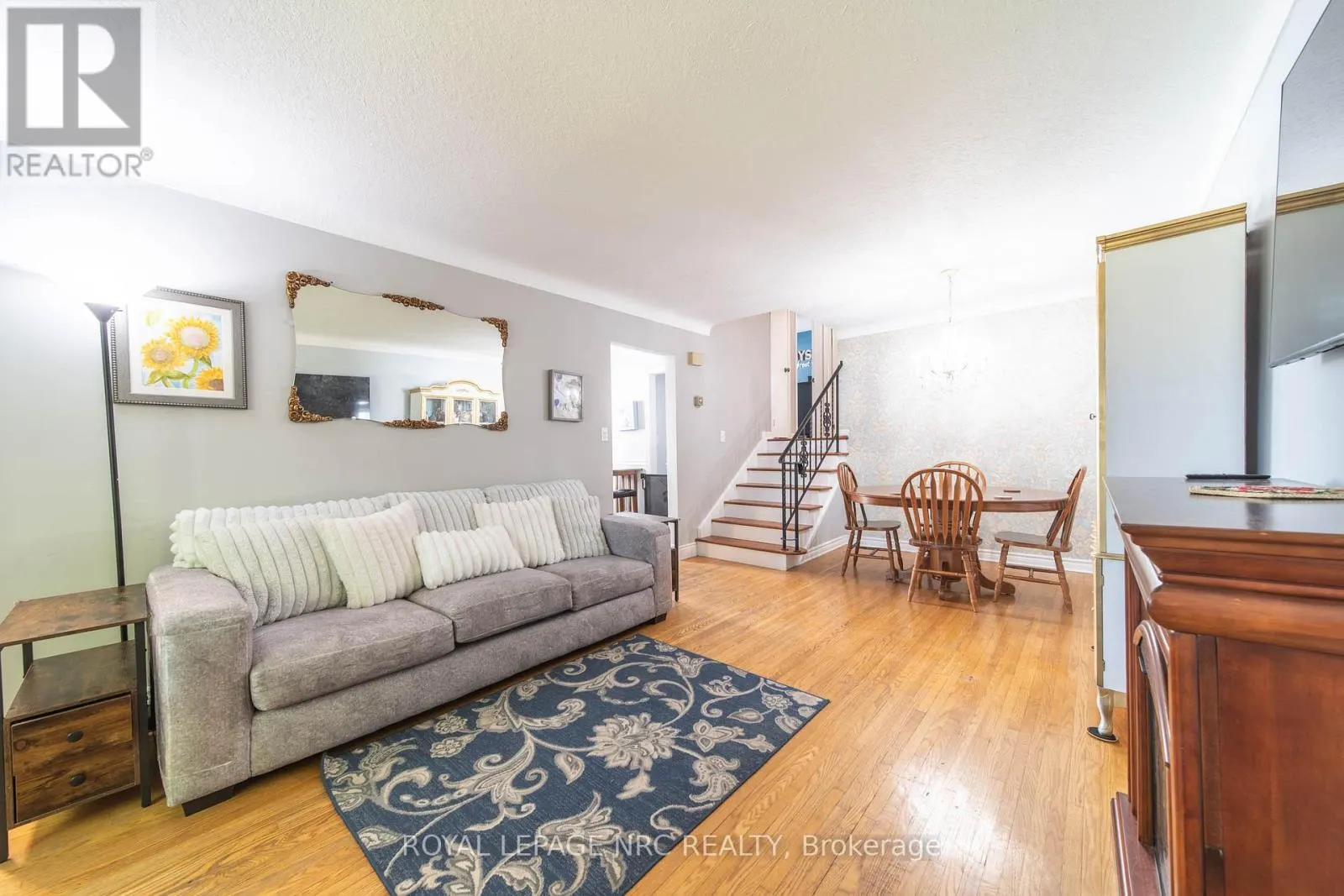 4228 YORK DRIVE