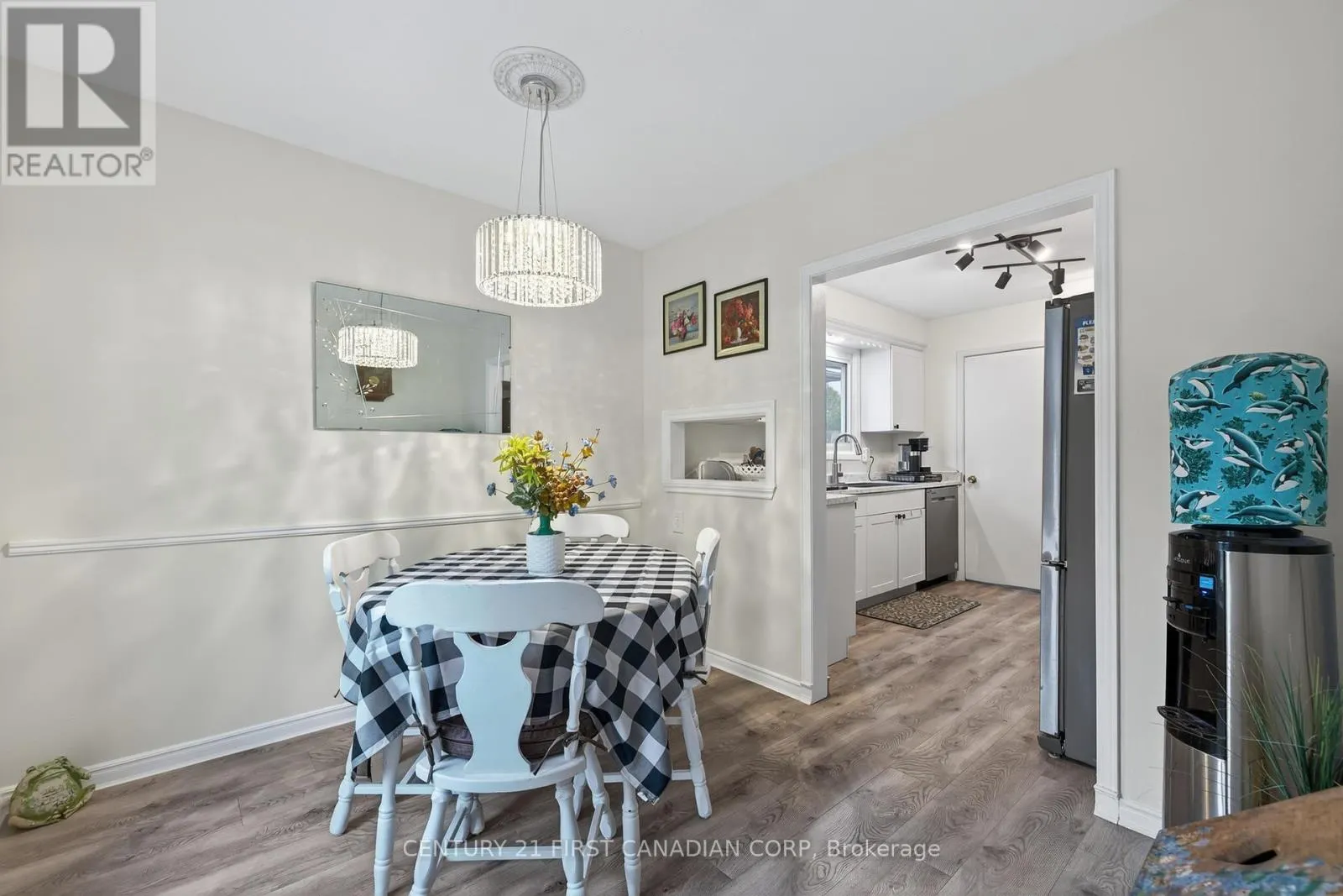 20 ASHBURY AVENUE