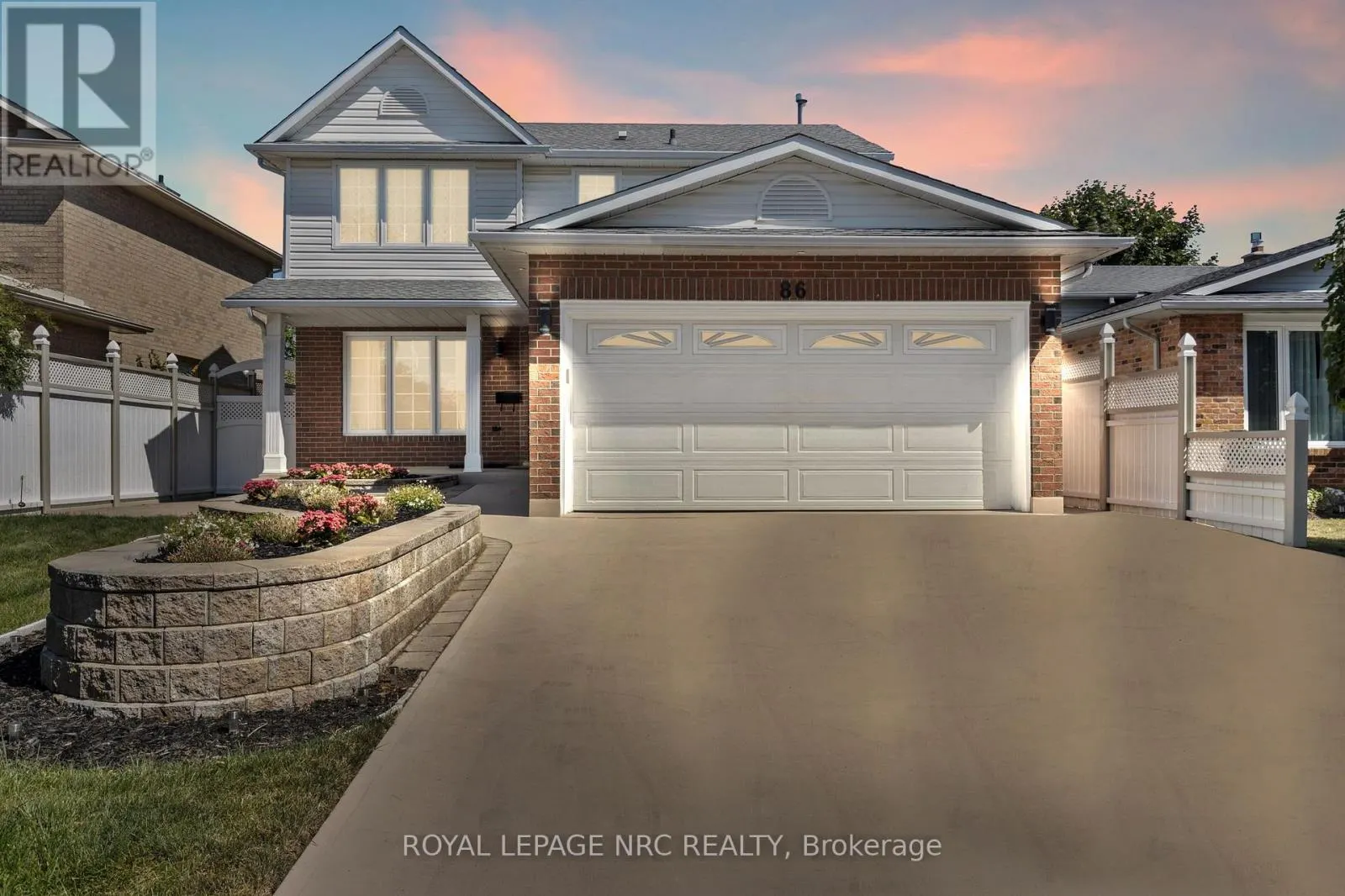 86 HUNTINGTON LANE