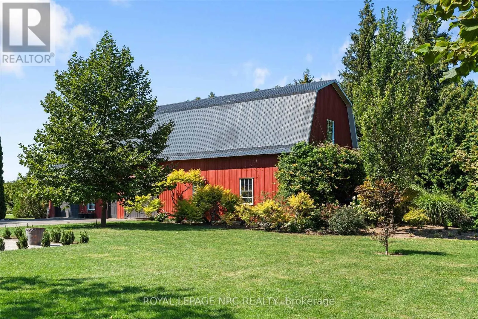 326 LAKESHORE ROAD