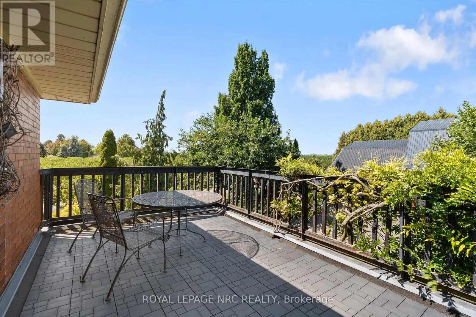 326 LAKESHORE ROAD