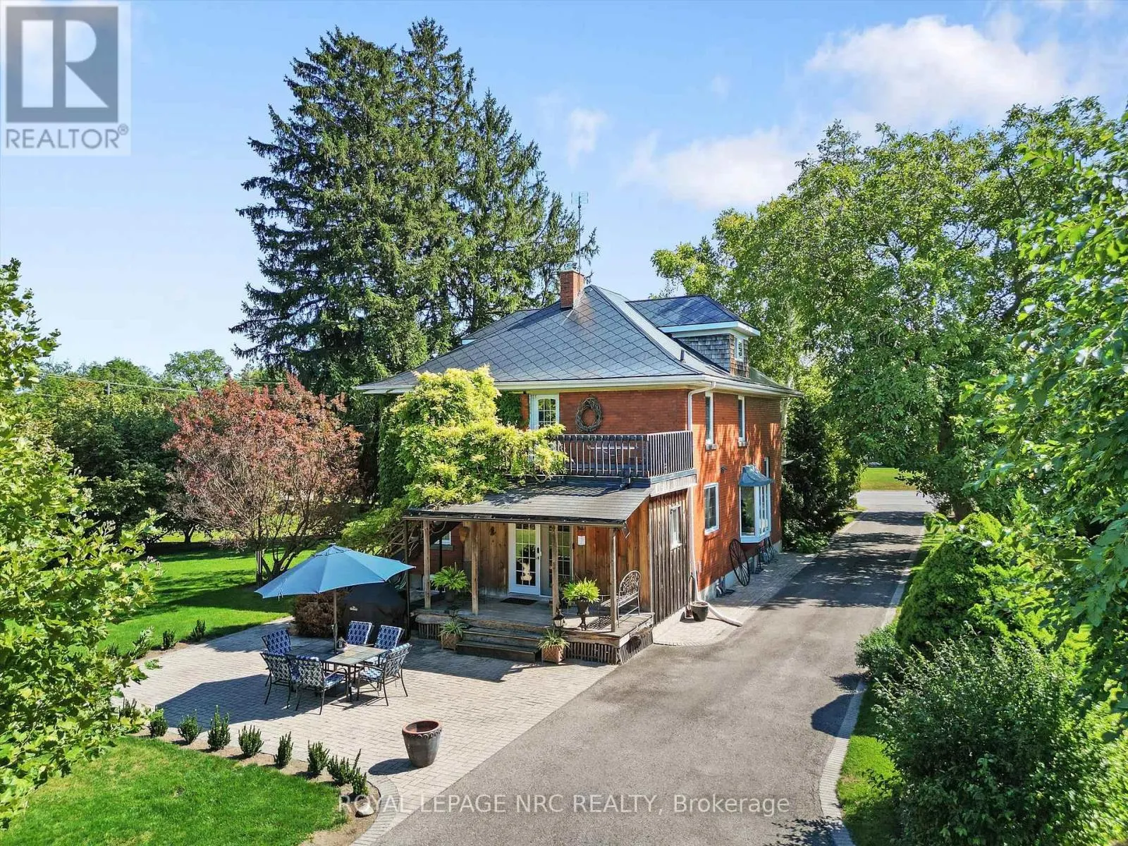 326 LAKESHORE ROAD
