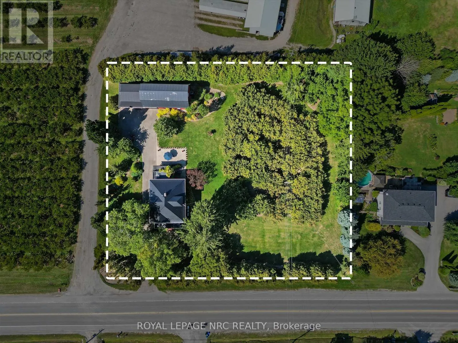 326 LAKESHORE ROAD