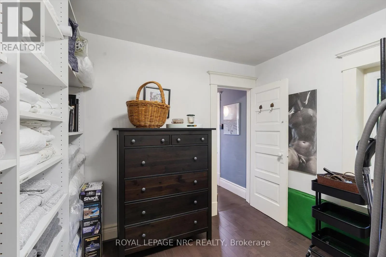 326 LAKESHORE ROAD