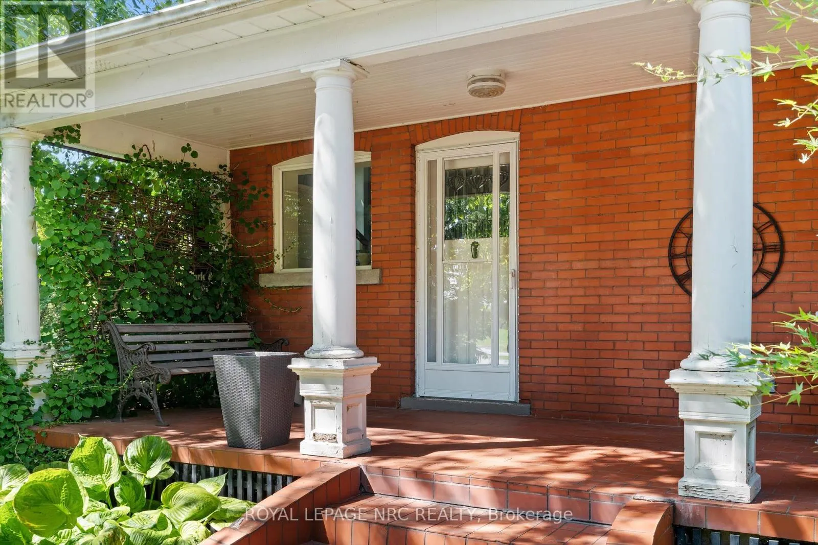 326 LAKESHORE ROAD