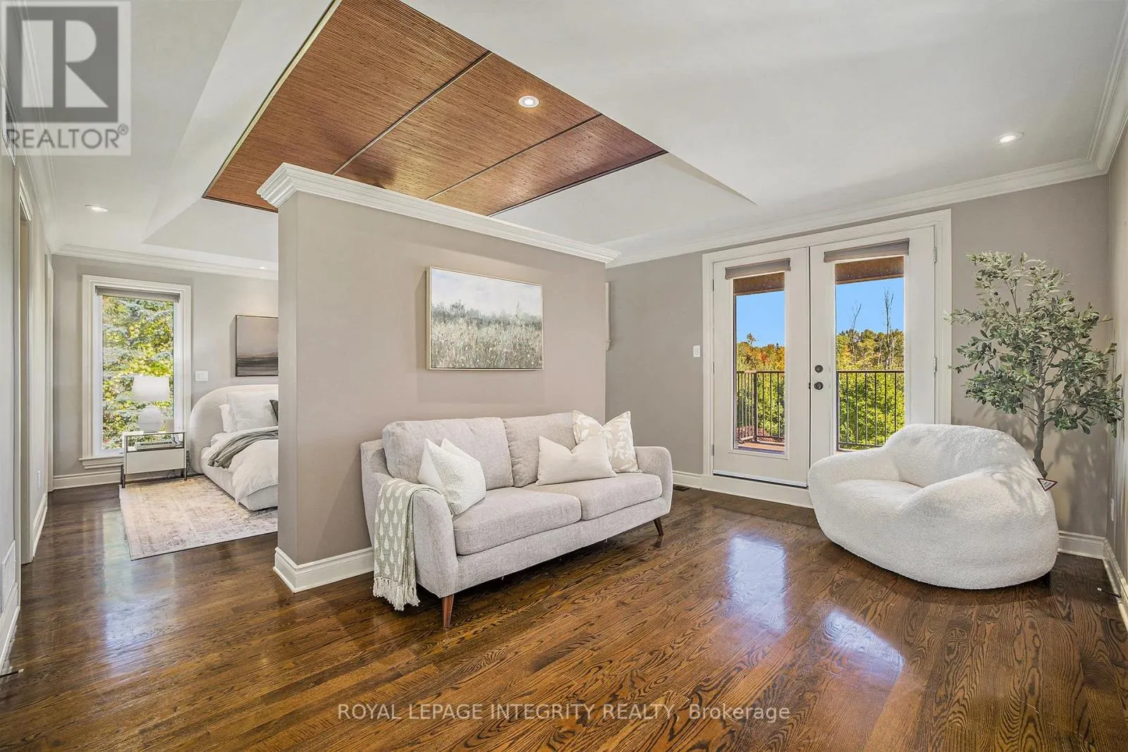 5844 LONGHEARTH WAY