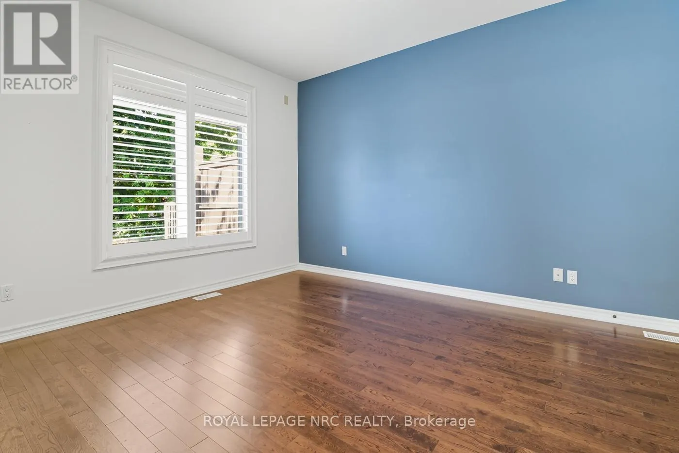 14 - 409 NIAGARA STREET, #14