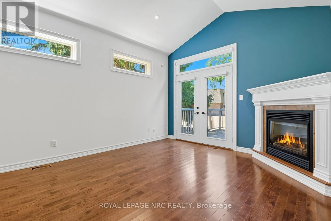 14 - 409 NIAGARA STREET, #14