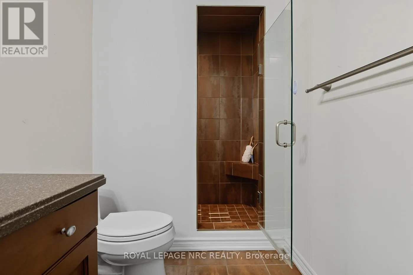 14 - 409 NIAGARA STREET, #14